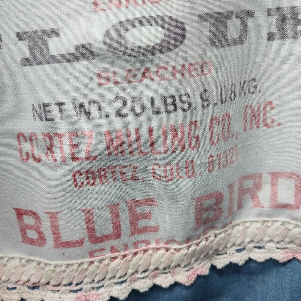 3716 Size Large Old Navy Upcycled With Vintage Flour Sac Applique. - Picture 8 of 10